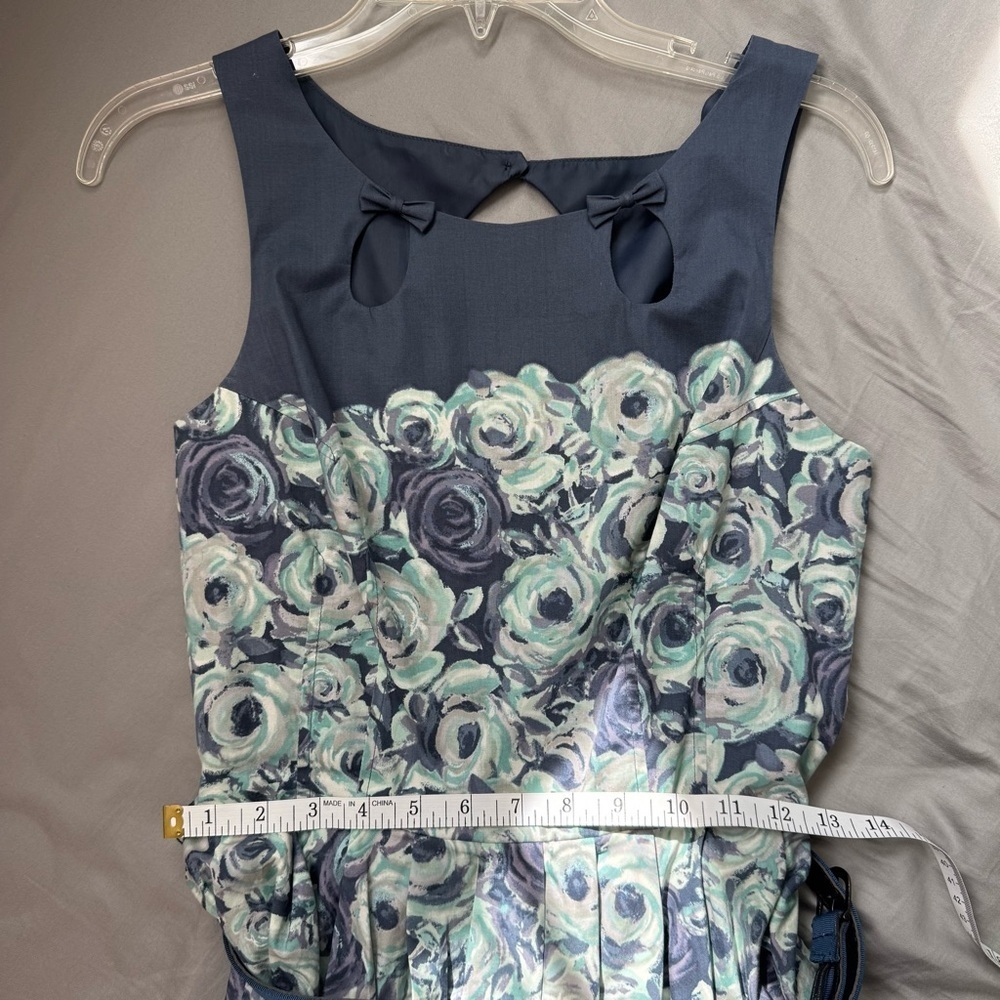 LC Lauren Conrad Painted Rosettes Fit & Flare Twirl Dress Size 4 - Picture 11 of 11